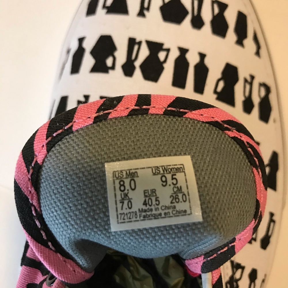 Ashley Williams Era Sneaker NWT without Box - Picture 6 of 8